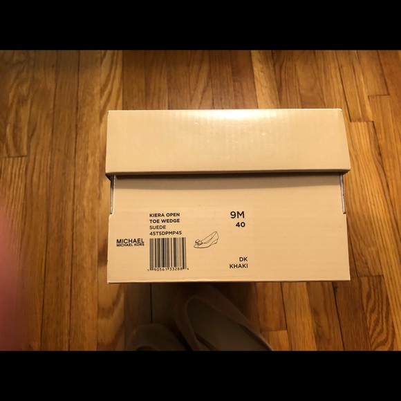 Michael Kors Beige Open Toe Bow Wedge Suede - Picture 6 of 8